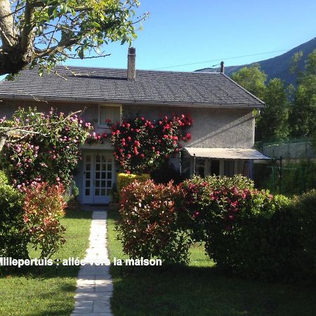 Les Millepertuis Villa Luz-Saint-Sauveur Eksteriør billede